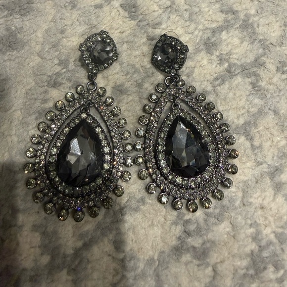 None Accessories - Gunmetal chandelier earring